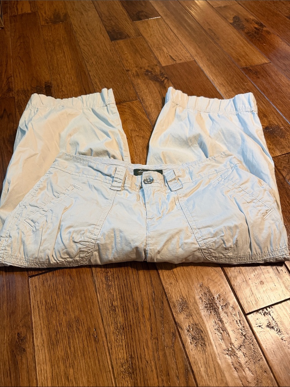 Eddie Bauer Light Cream Cropped Capri Pants